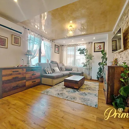 Apartment Primrose *